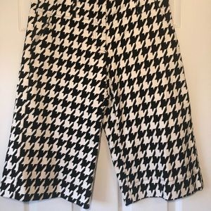 Houndstooth NWOT golf Bermuda shorts